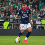 Jugador de Junior de Barranquilla durante el partido ante Atlético Nacional en Medellín