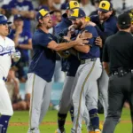 Milwaukee Brewers en la imagen de la crónica oficial de MLB sobre su clasificación a la Serie Mundial 2026