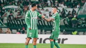 James Rodríguez y Edwin Cardona en una imagen de apoyo de Atlético Nacional difundida por Gol Caracol para la previa del clásico paisa.