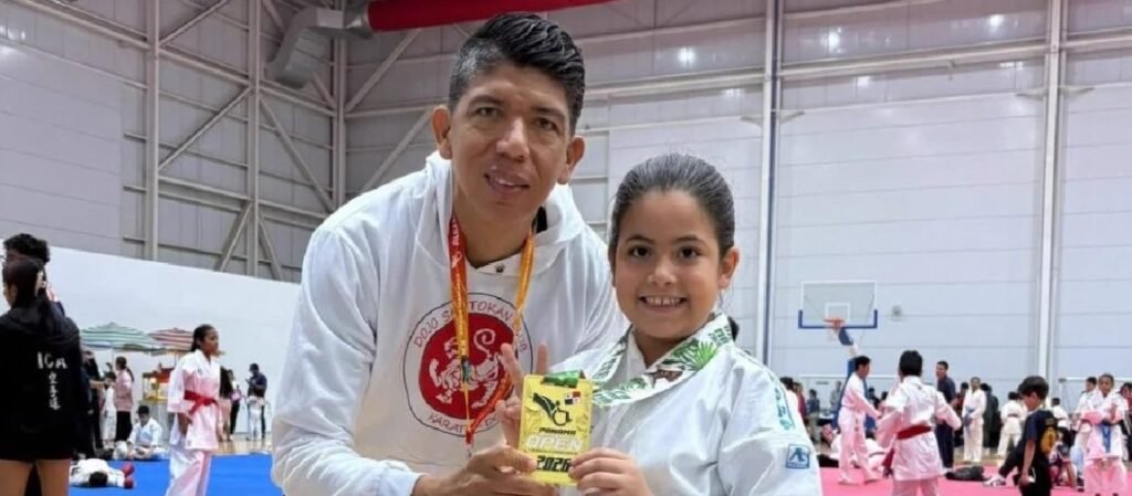 Karatecas barranquilleros del Club Shotokan durante el Open Panamá 2026.