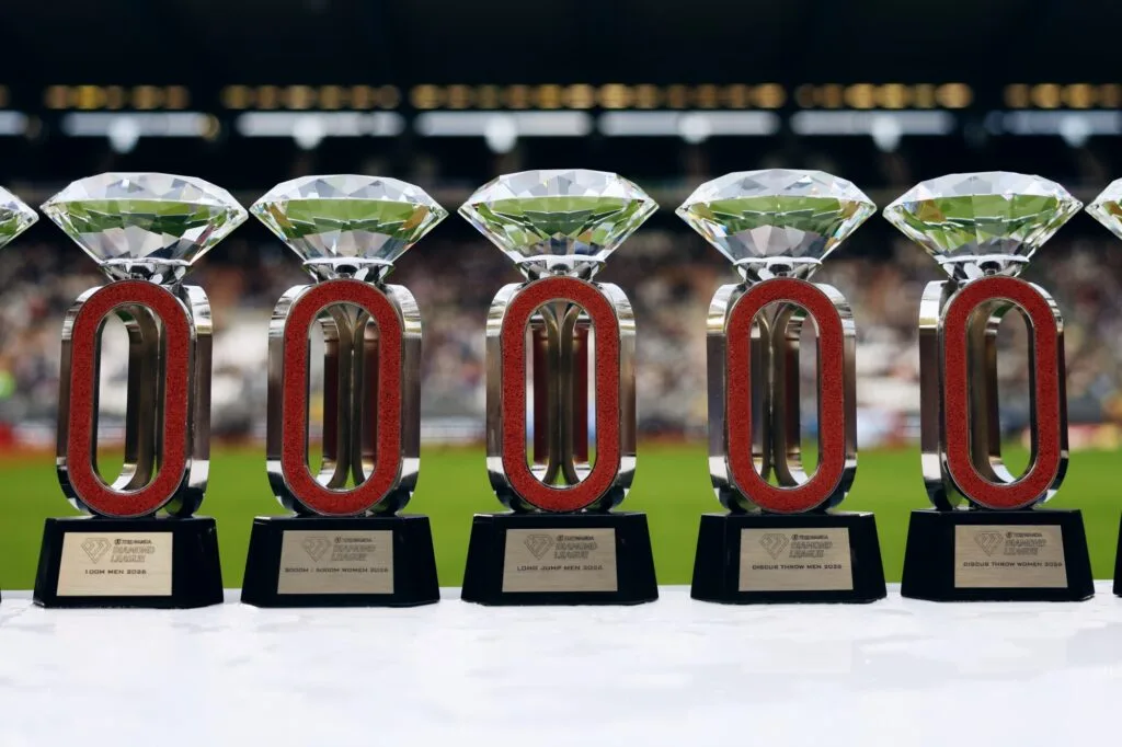 Trofeo de la Liga Diamante fotografiado en Bruselas en 2026. Foto: Marta Gorczynska / Wanda Diamond League.