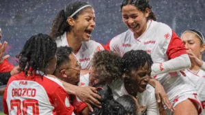 Jugadoras de Independiente Santa Fe en la Libertadores Femenina 2026. Foto: @LeonasSantaFe.